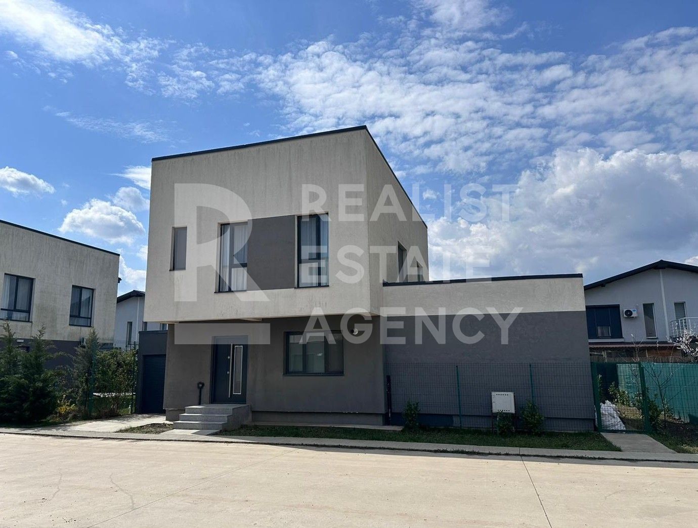 Vila individuală | Tunari | Gradina | Garaj - Poză 1