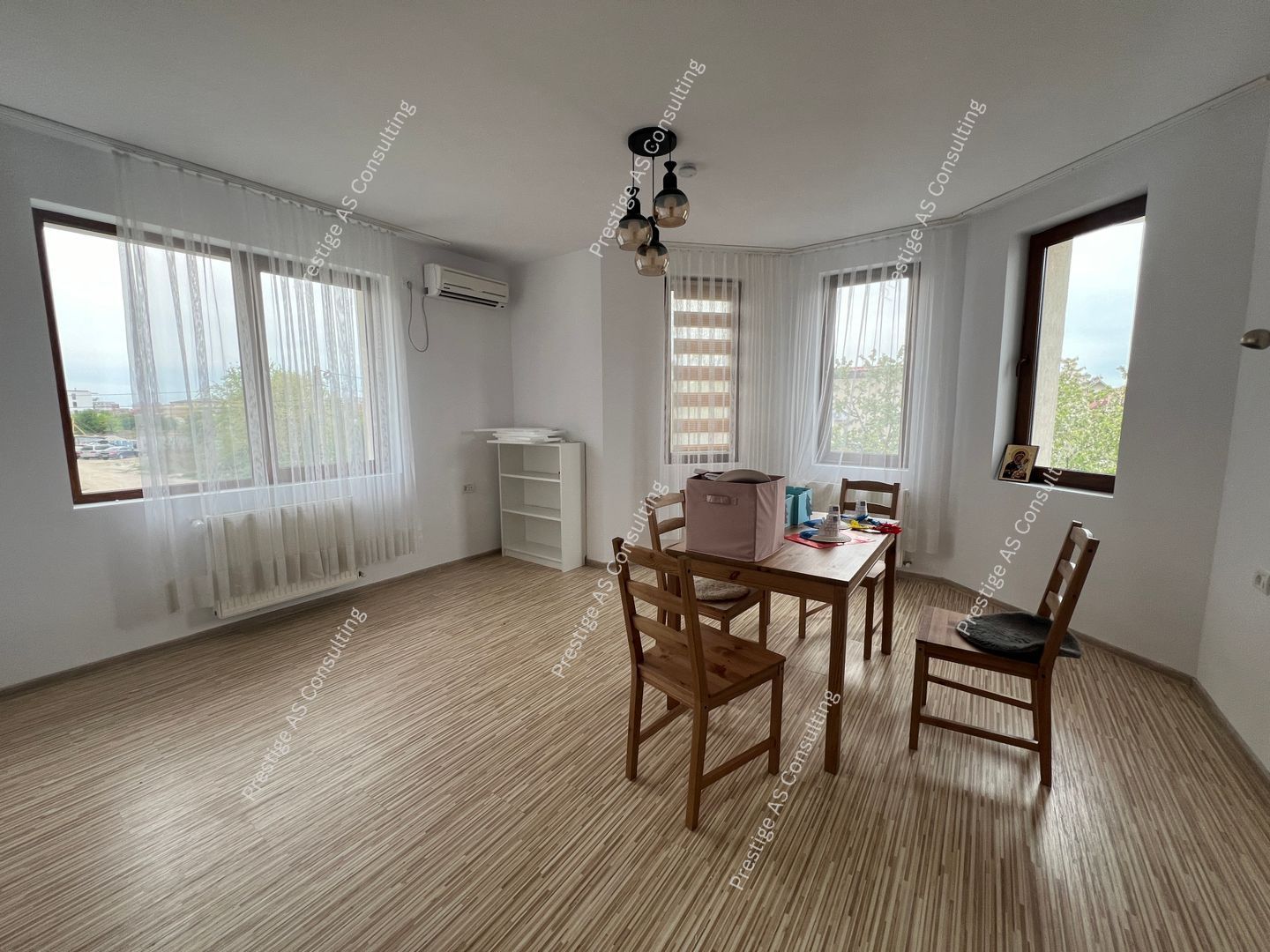 Casa 7 incaperi + Anexe | 1420mp Teren | La Intrare in Dumbravita - Poză 7