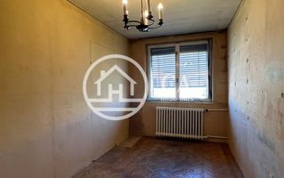 Apartament de vânzare cu 3 camere în zona Velența, Oradea - Poză 4