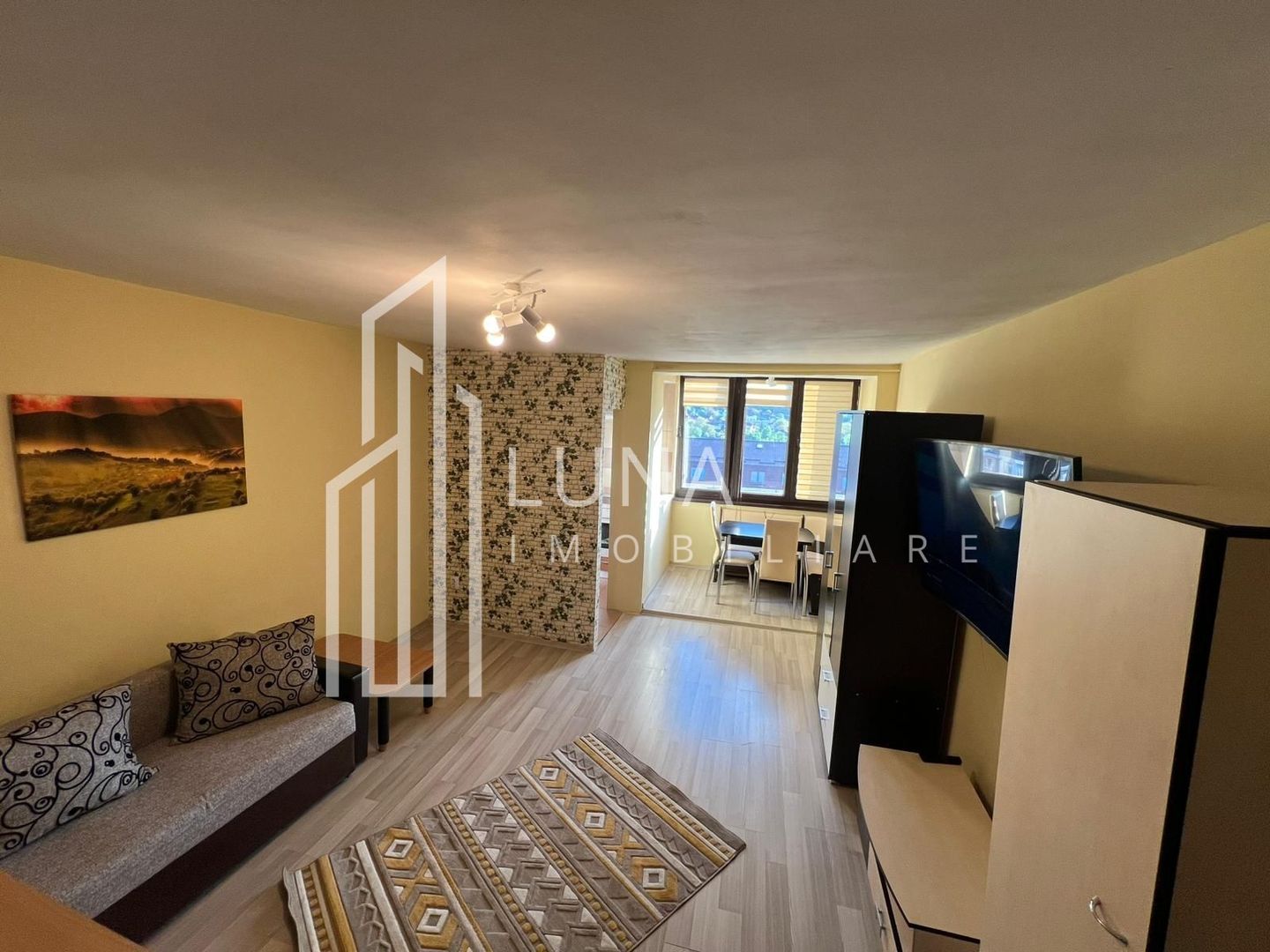 Garsonieră 31 mp | Noua | Mobilată și utilată | Priveliște panoramică - Poză 2