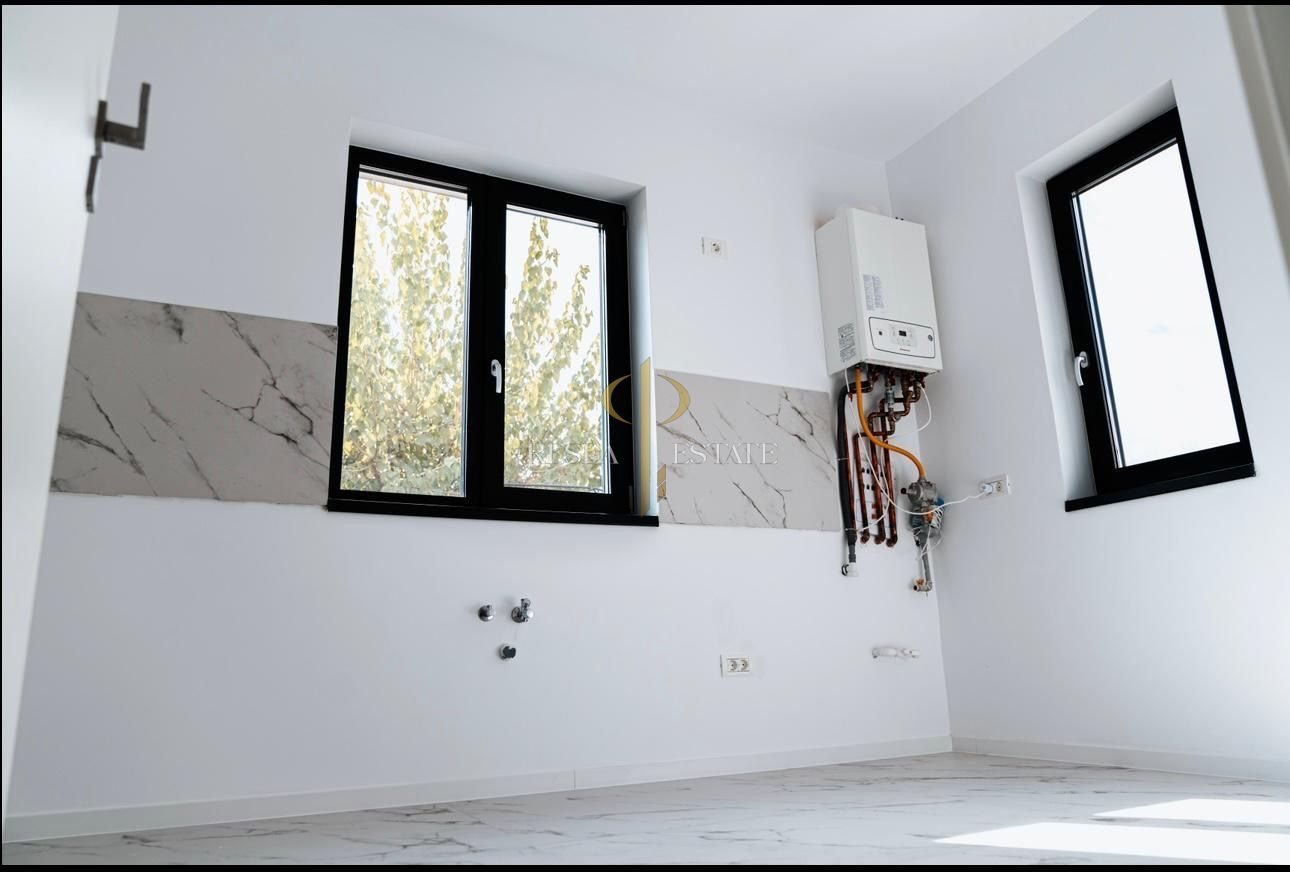 Casa individuală -4 camere - Giroc - Poză 5