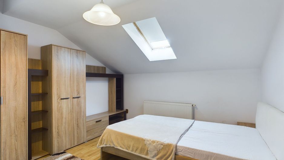 Apartament 3 camere, spațios, mobilat, în Chișoda - Poză 3