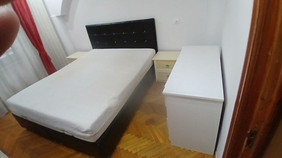 De inchiriat apartament cu 3 camere, I. C. Frimu, etaj 3, 450 euro - Poză 9