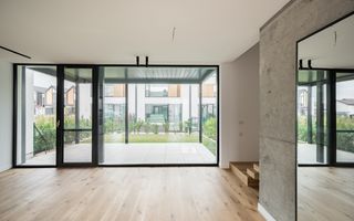 Vila tip UV03 mobilata complet in Amber Forest-prima inchiririere - Poză 7