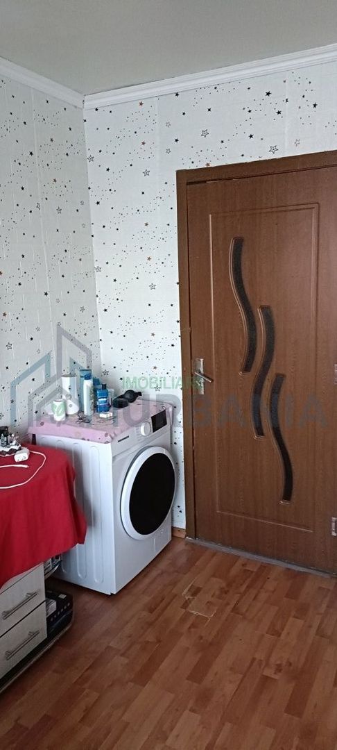 vând cameră vizavi de Kaufland Nicolina 2 - Poză 3