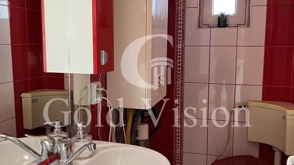 Case cu 7 camere, curte proprie + spălătorie, în Sighetu Marmației - Poză 20