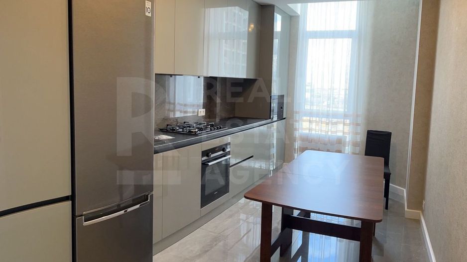 Chirie, apartament, 2 camere, str. Grădina Botanica, Botanica - Poză 1