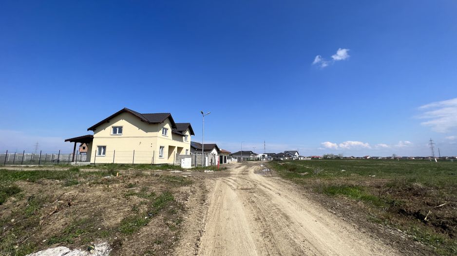 TEREN PENTRU CASA/DUPLEX - Poză 1