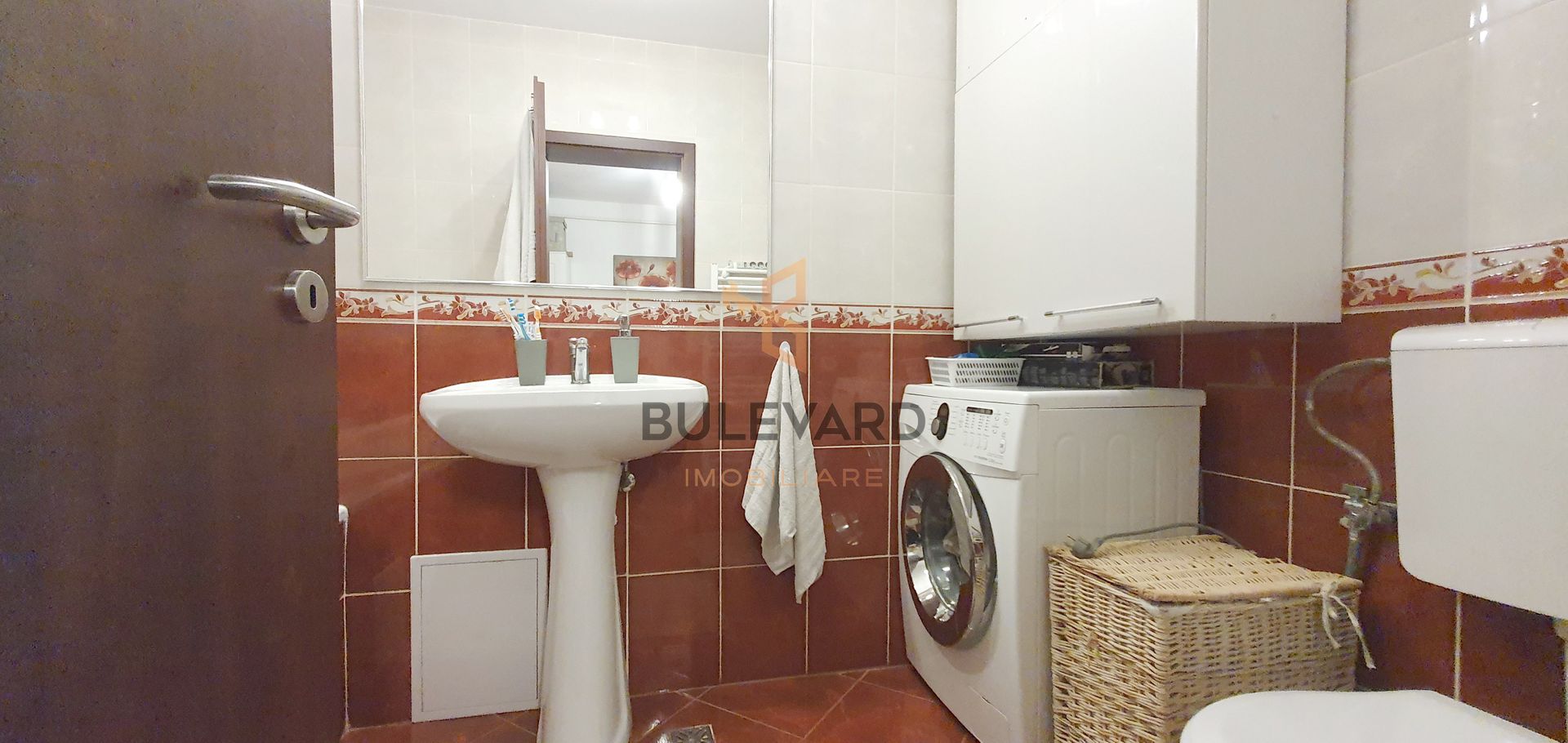 Apartament cu 2 camere+2 parcari, zona strazii Stejarului! - Poză 8