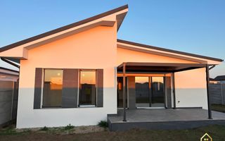 Casa calitativ facuta, living inalt Santandrei - Poză 2