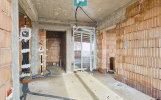 Penthouse cu terasă generoasă, în centrul Chișodei - Poză 4