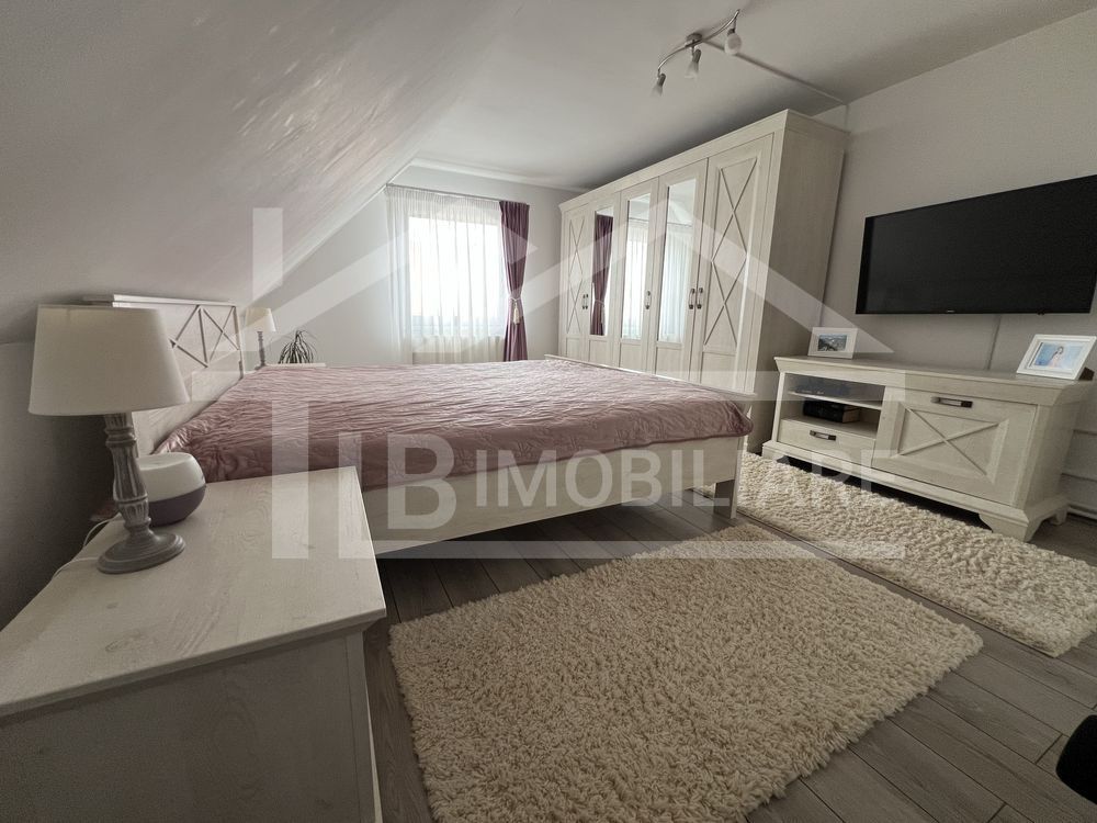 Casa cu 4 camere, 135mp, Zona Unirii - Poză 3