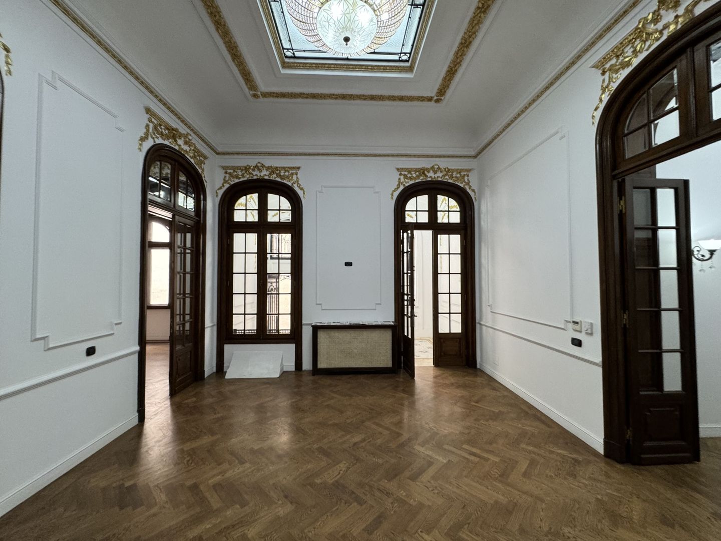 Universitate 20 camere arhitectura interbelica garaj curte piscina - Poză 8