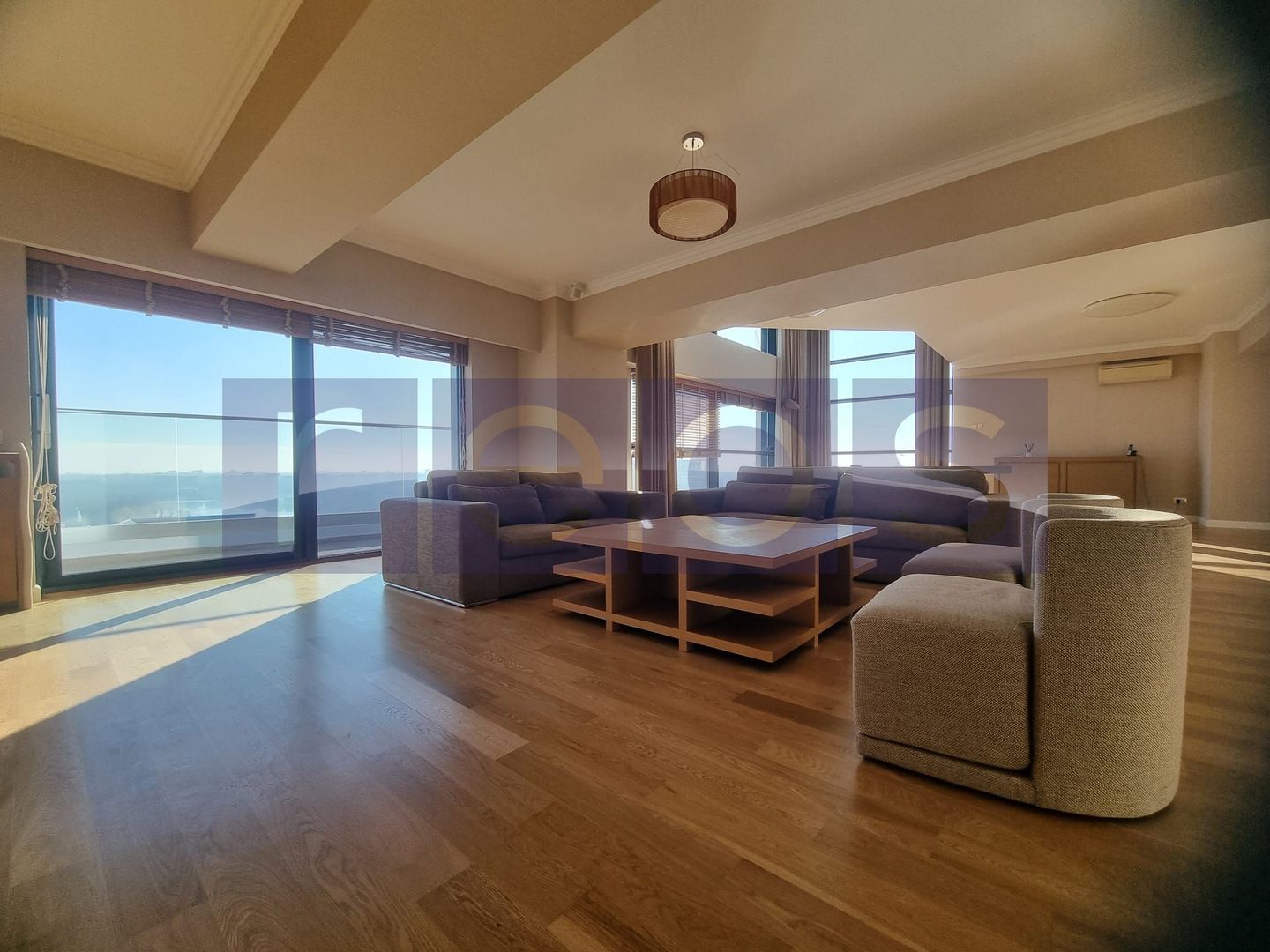 Vanzare penthouse cu view spectaculos in Complex Upground - Poză 2