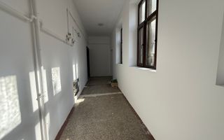 Garsoniera | Etaj 1 | Renovata | La alb | Zona Garii - Poză 6