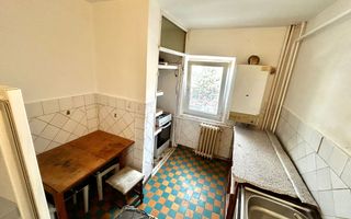 De vanzare apartament cu 2 camere, zona Capat 1. - Poză 8
