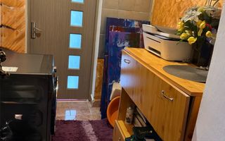 Casa ultracentral + piscină - Poză 12