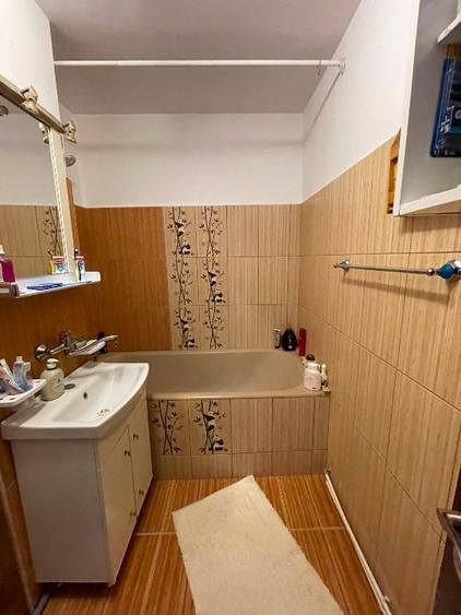 BRASADAS vinde ap 2 cam etaj 1/4 Carpati 2. - Poză 4