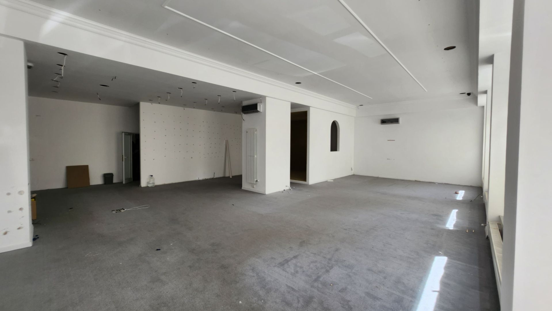 Spatiu COMERCIAL CU MULTIPLE DESTINATII ULTRACENTRAL - Poză 2