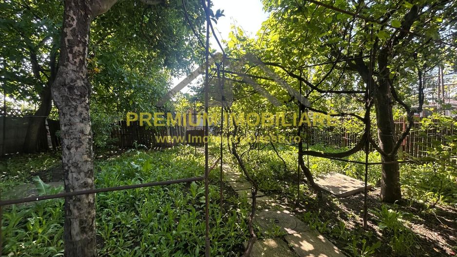 De vanzare casa in cartier TCR Onesti - Poză 2