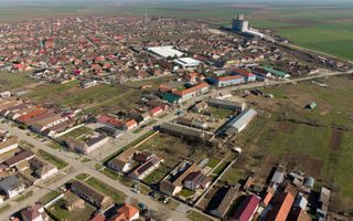 Casă  Sântana cu 3 camere și panouri fotovoltaice - Poză 10