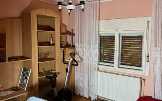 Girocului-Spitalul judetean | 3 Camere | Decomandat | Centrala proprie | Boxa - Poză 7