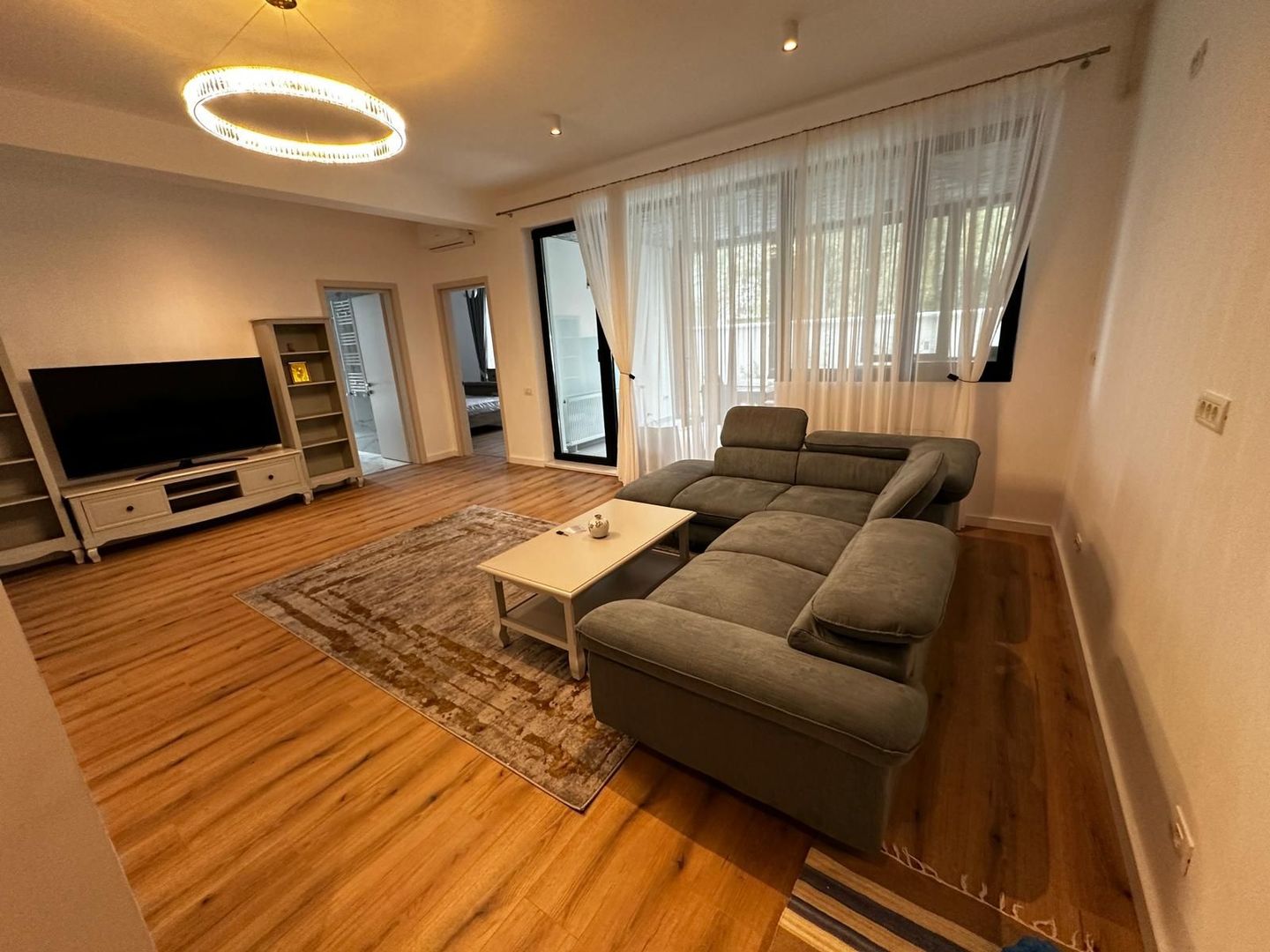 Luxos Apt 4 Camere Iancu Nicolae  și Parcare - Poză 3