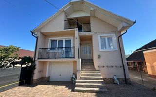 Casă de vânzare în Seini - strada Horea - Poză 1