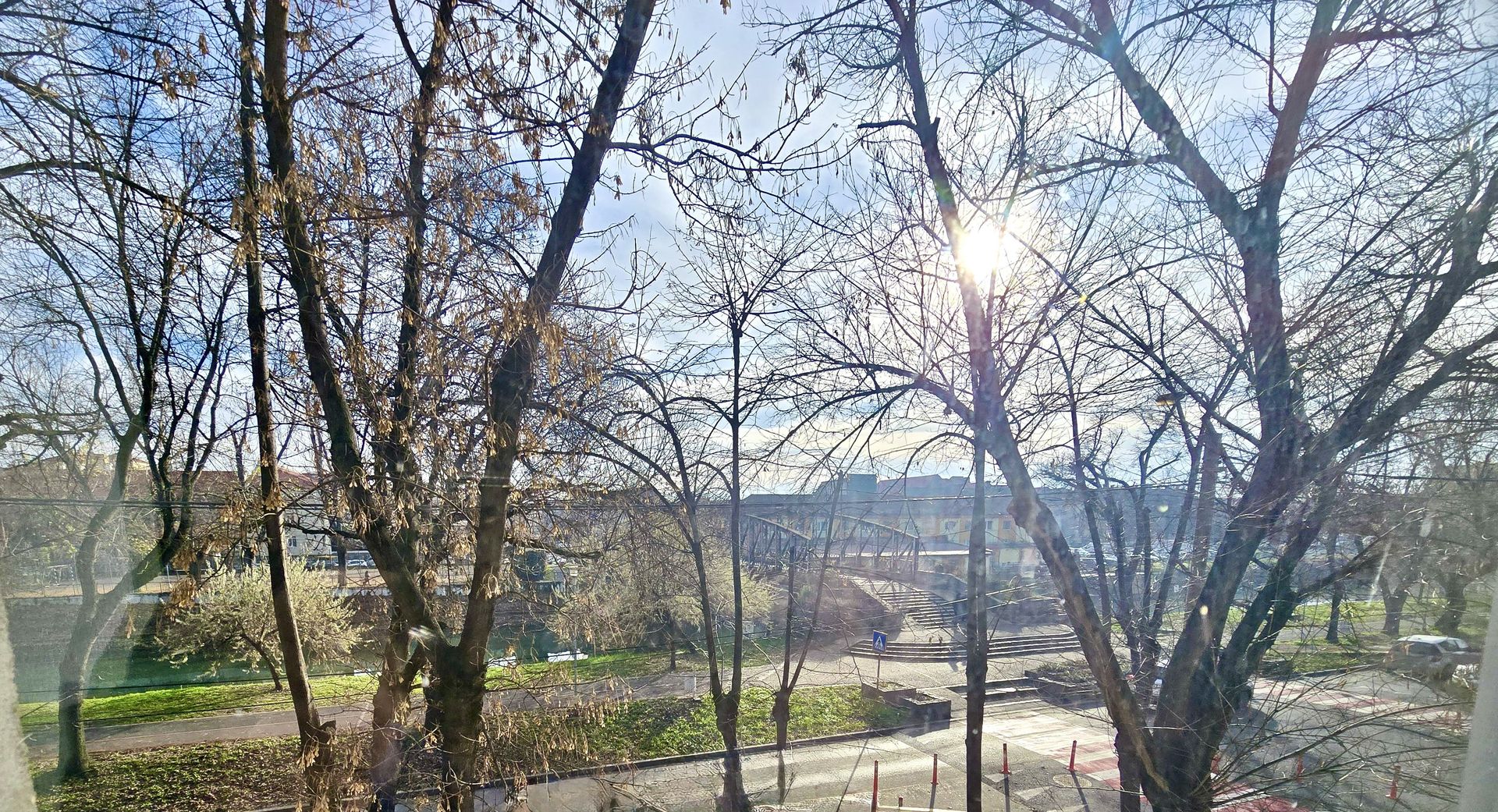 Un apartament care îți oferă orașul la un pas și vedere la Bega - Poză 21