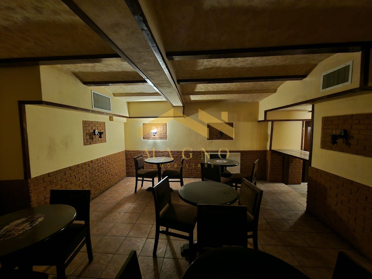 Spatiul in inima Aradului de inchiriat - Poză 9