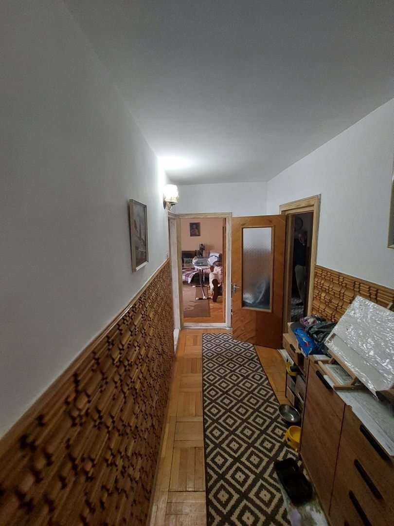 Apartament 4 camere/100 mp / et 2/ Longinescu/Focsani - Poză 4