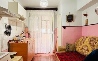 De vanzare 2 camere dec. in Galati, Micro 18, zonă Spitalul Județean - Poză 4