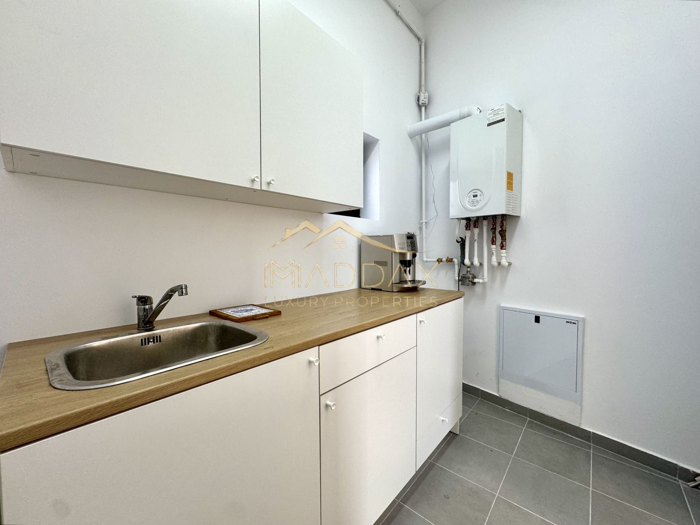 Spatiu de birouri *3 camere* / Cladire Istorica stil Brancovenesc / Universitate - Poză 22