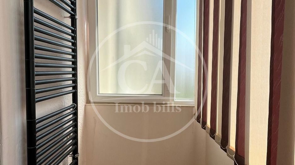 Apartament cu 3 camere de vânzare în zona Rogerius, Oradea - Poză 9