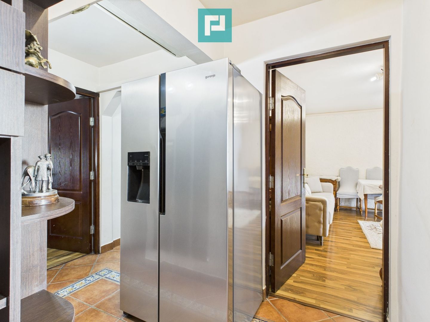 Apartament ultracentral și 2 locuri de parcare - Poză 6