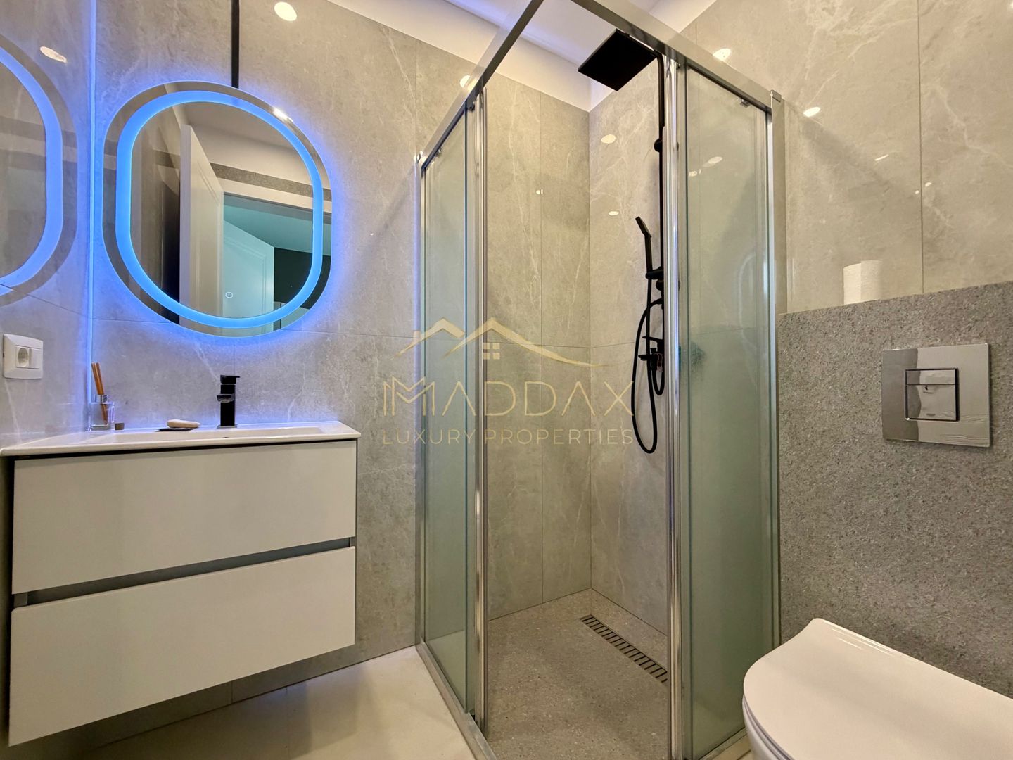 Vila cu 5 camere // * 565 mp gradina* // Tunari - Poză 29