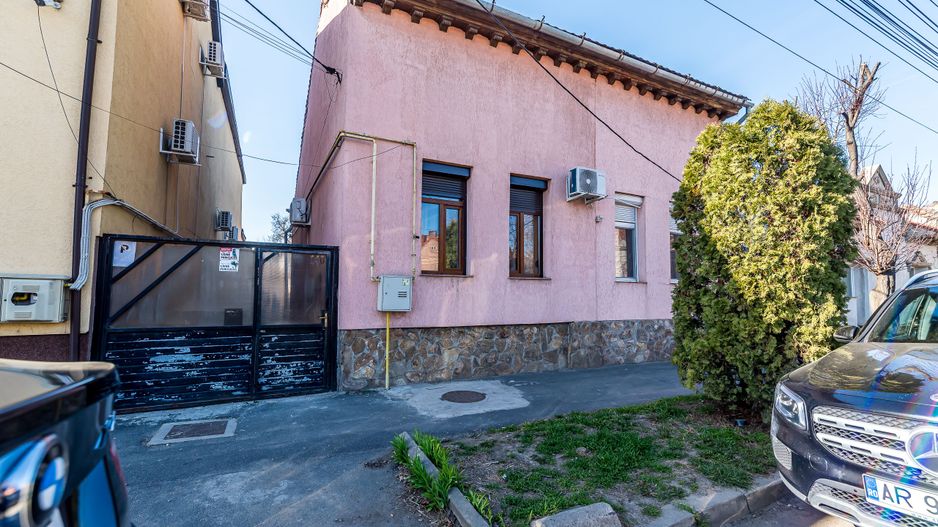 Apartament 2 camere in Parneava - Poză 1