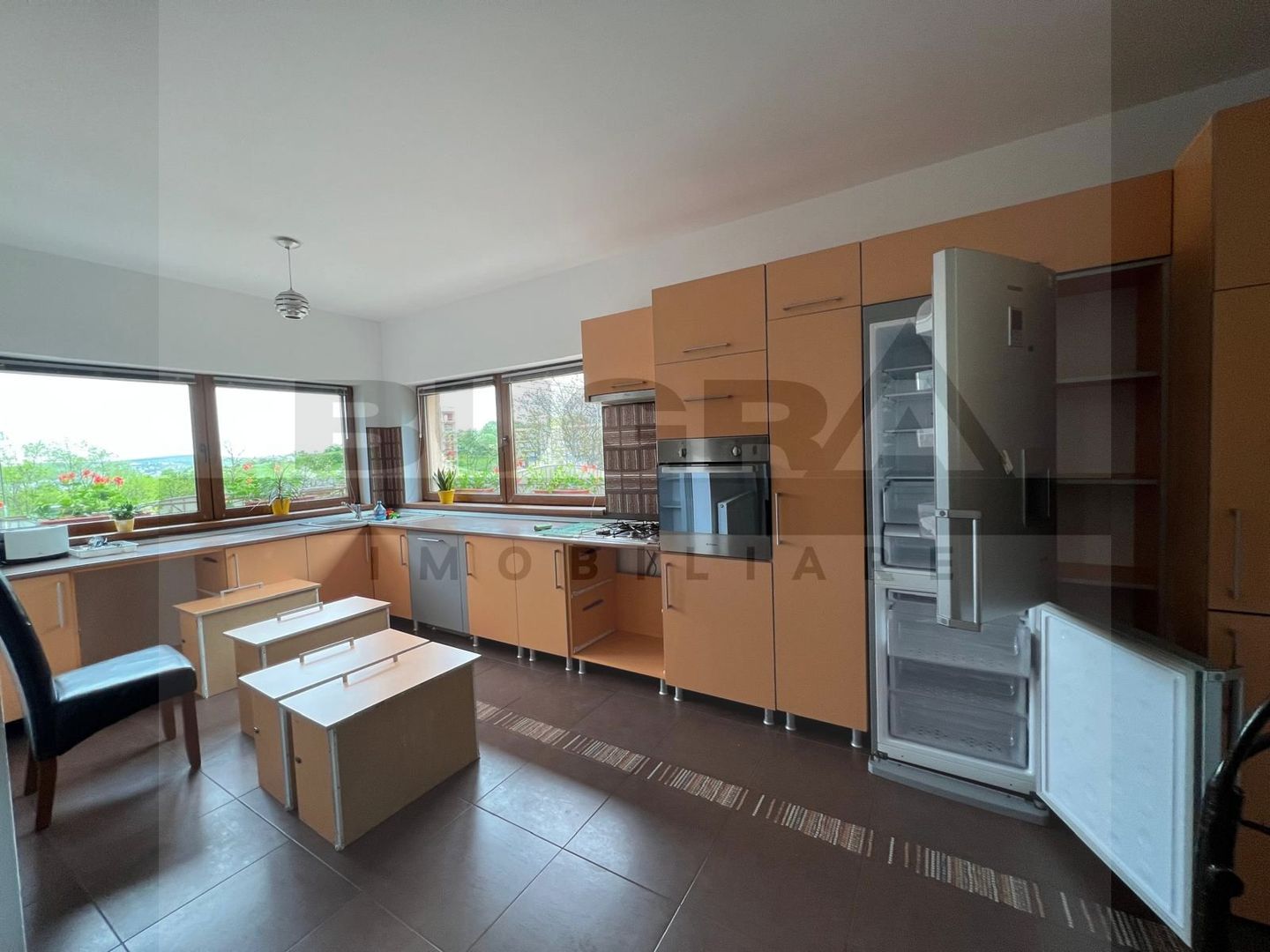 Casa cu 3 dormitoare de inchiriat, Buna Ziua - Poză 12