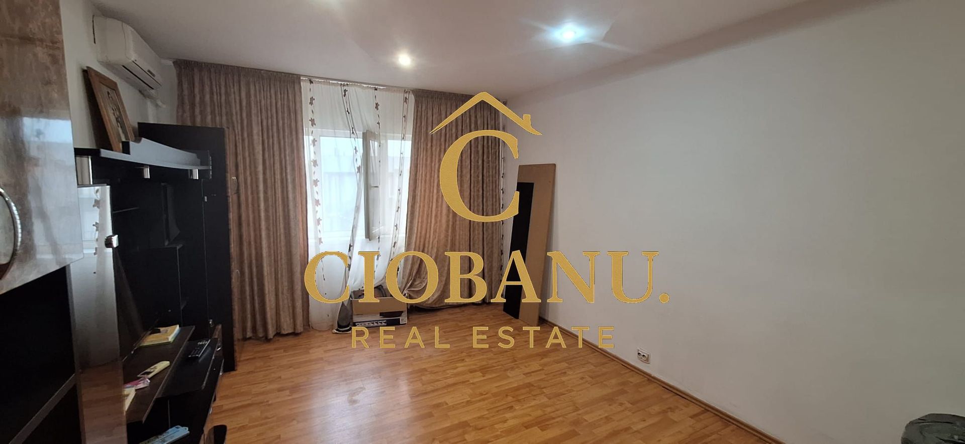 Apartament 2 camere DECOMANDAT etaj 2/4 de vanzare zona Billa - Poză 1