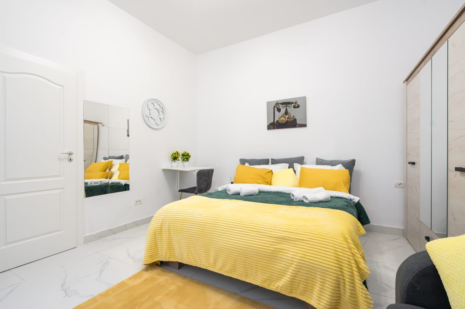 OCAZIE STUDIO MODERN - Poză 1