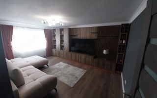 Apartament 3 camere decomandat cu centrala - Poză 1