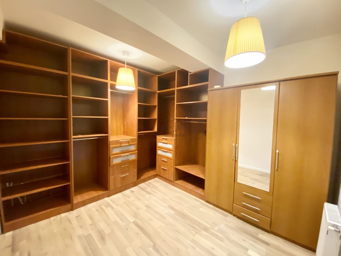 VILA LA INCHIRIERE CU 6 CAMERE IN COMPLEX REZIDENTIAL, IANCU NICOLAE - Poză 12