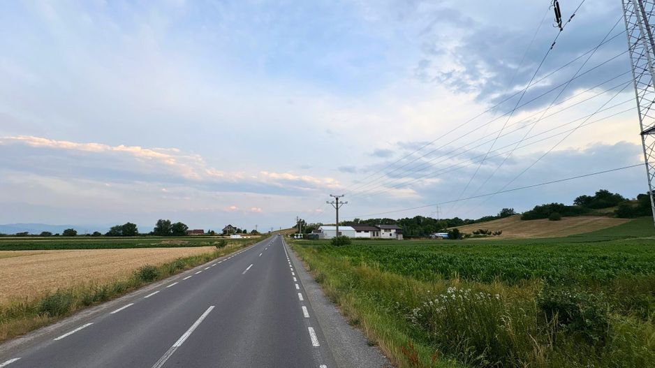 Teren intravilan industrial 7400 MP com. Ilieni , Jud. Covasna - Poză 4