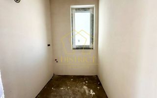 Duplex superb cu 5 camere despartit prin garaj | Dumbravita - Poză 4