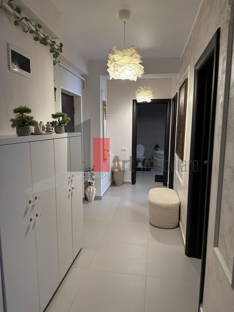 Vand ap 3 camere de lux etaj 1 , Chiajna-Str Sergent Ilie Petre - Poză 1