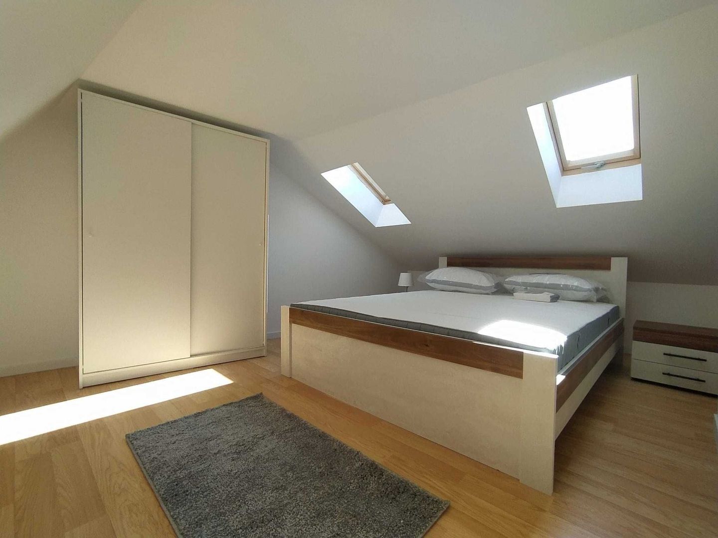 Inchiriere apt 2 camere Tei - Poză 3