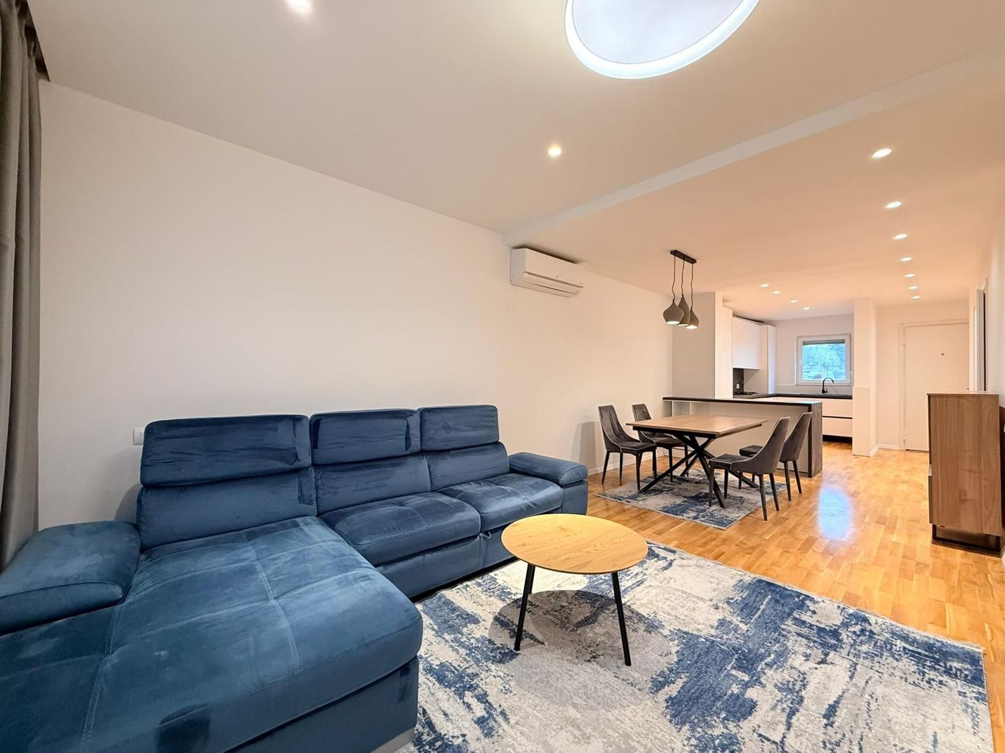 VILA 5 CAMERE,  2 LOCURI DE PARCARE -NEW POINT VILLAGE - Poză 1