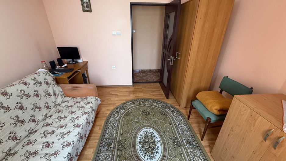 Vila construită in 2010 - P+1+pod - S=236 mp și curte 238 mp Campina! - Poză 21