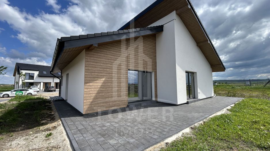 Casă pe un singur nivel INDEPENDENTĂ ENERGETIC - Cartier NOU - Poză 4
