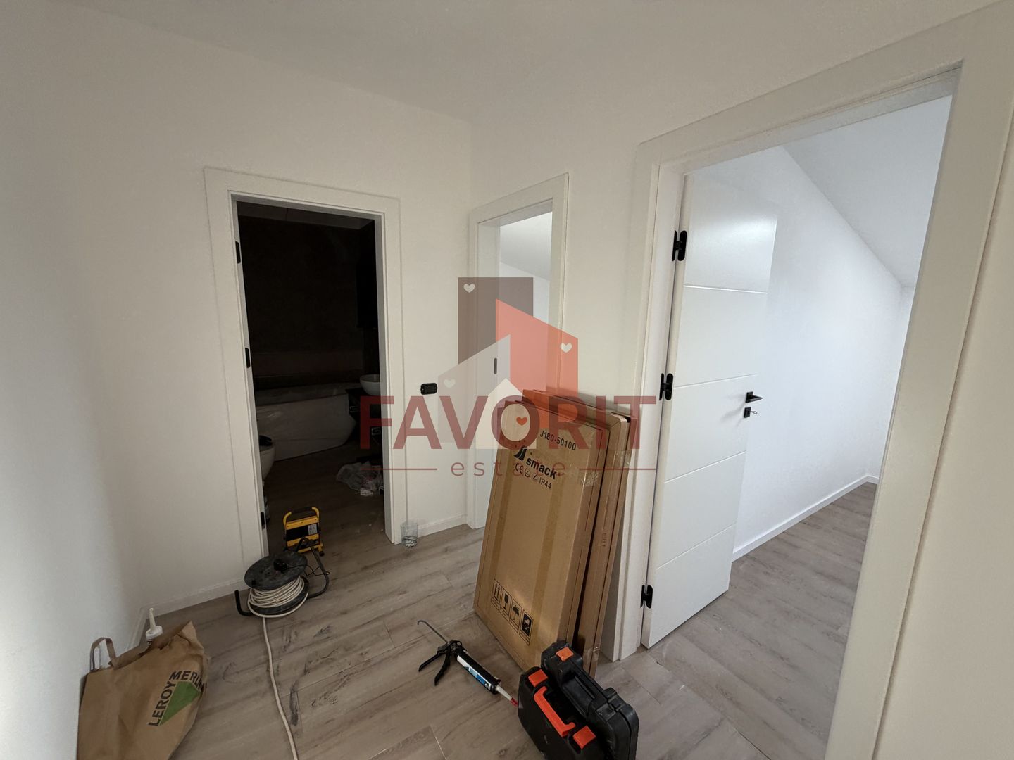 Comision 0%. Etaj 2. Apartament pe 2 nivele. 2 locuri de parcare - Poză 13